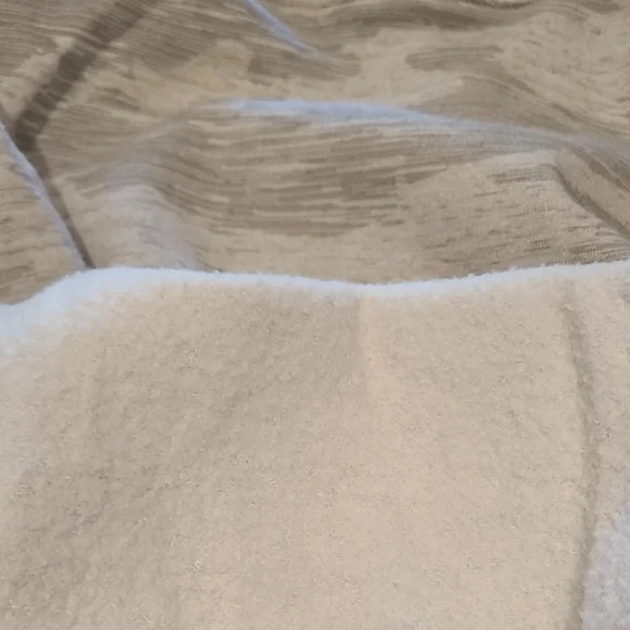 Just Be Heathered Gray Hoodie - Picture 7 of 7